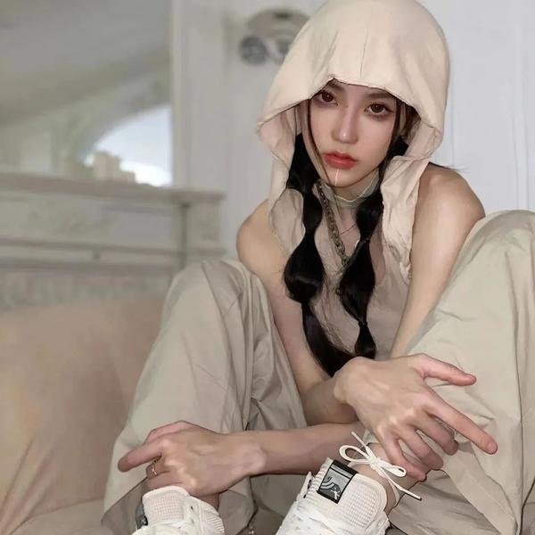 一觉醒来变成妹子